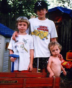 Austin, Ryan, Jamey on July 23, 1998.  [23 kb]