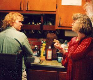 Jennie and Jan in Jackie's kitchen.  [15 kb]